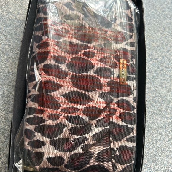 Travelon RFID Blocking Women’s Clutch Wallet New - Picture 4 of 4